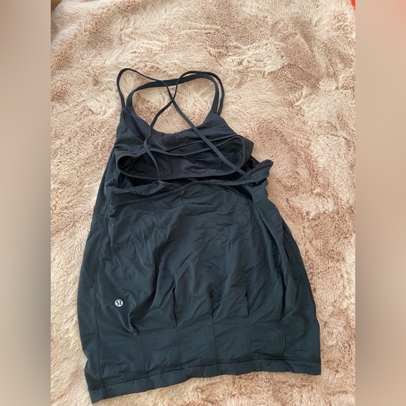 Black Lululemon workout top - Picture 3 of 6